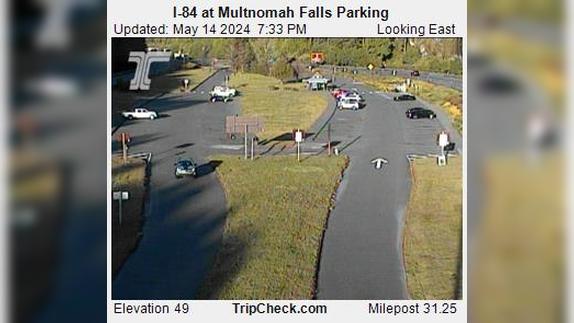 Saint Cloud: I-84 at Multnomah Falls Parking Traffic Camera