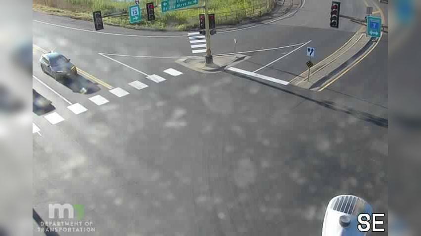 Traffic Cam Victoria: MN 7: T.H.7 @ Rolling Acres Rd (SIG 1736287) Player