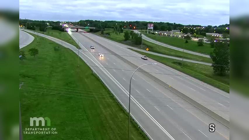 Traffic Cam Rochester: T.H.52 NB @ 41st St NW (MP) Player