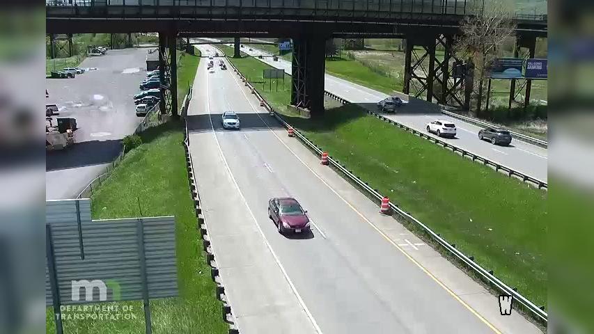 Traffic Cam Duluth: I-35 NB (Oredocks) Player