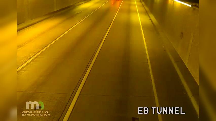 Loring Park: I-94 EB (Tunnel East #1) Traffic Camera