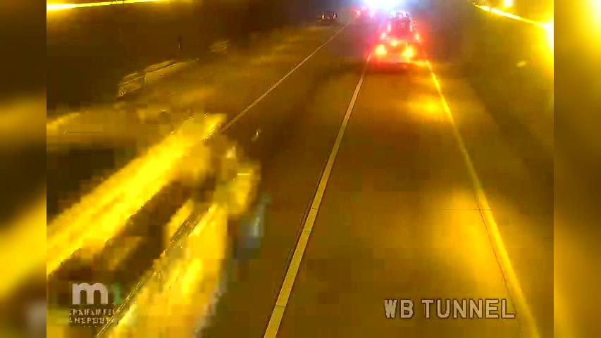 Loring Park: I-94 WB (Tunnel West #2) Traffic Camera