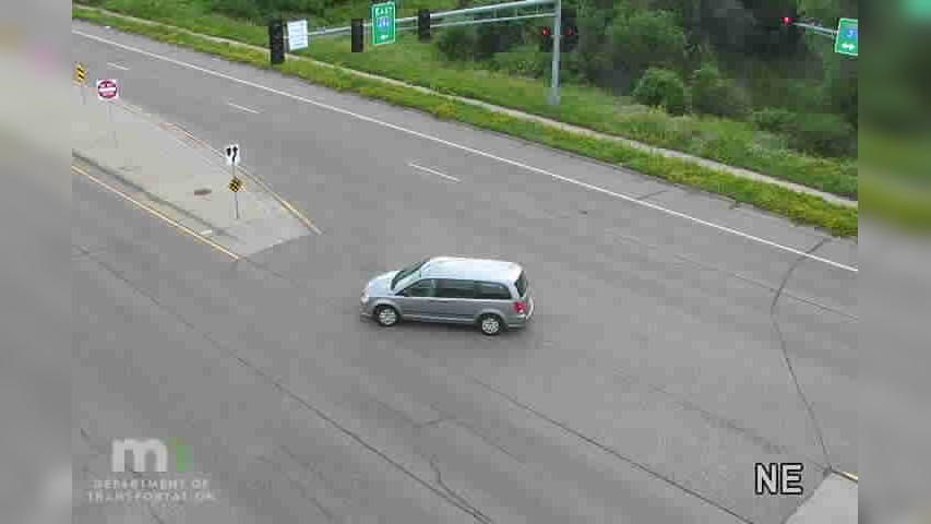 Traffic Cam Inver Grove Heights: T.H.3 S of T.H.62 Player