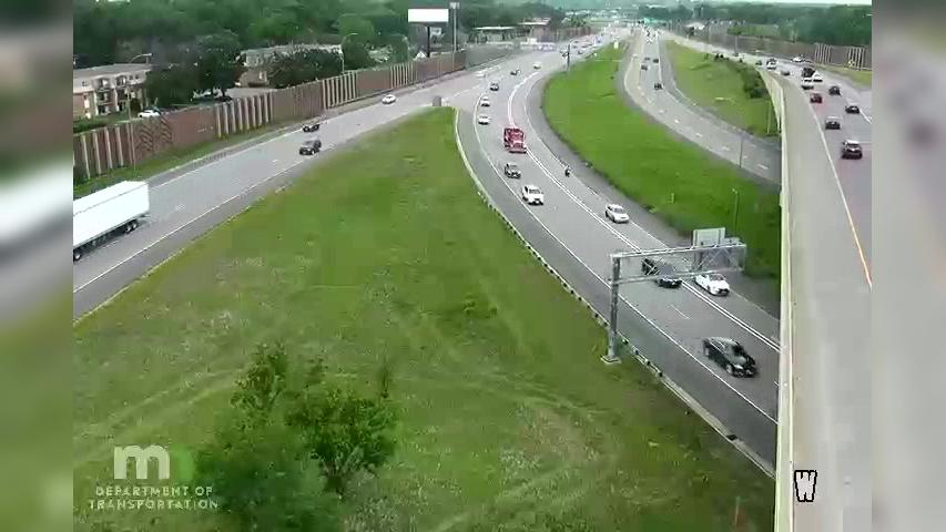 Traffic Cam Vadnais Heights: I-694 WB @ Labore Rd Player