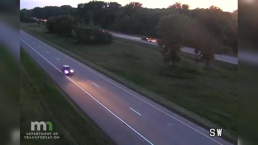 Traffic Cam Lino Lakes: I-35E NB @ 64th St Player