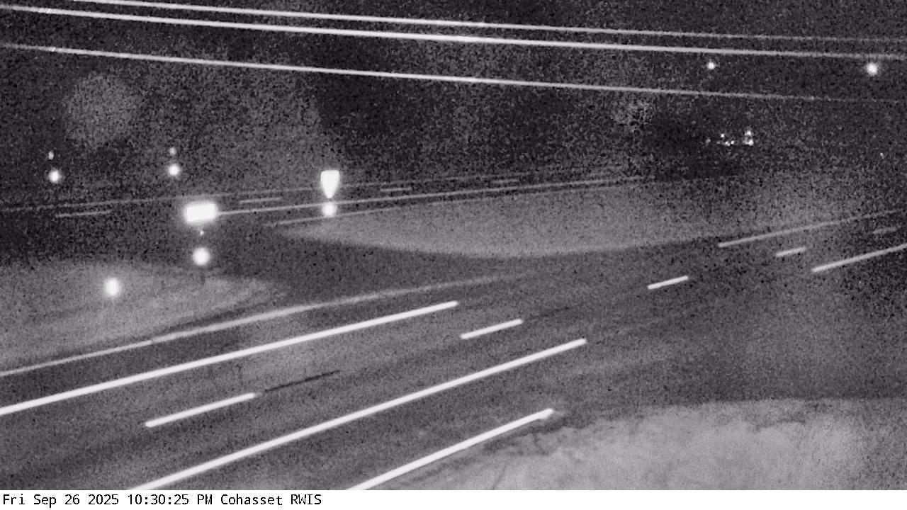 Traffic Cam Zemple: US 2: U.S.2 (Cohasset MP 174.3): U.S.2 (Cohasset MP 174.3) View Player