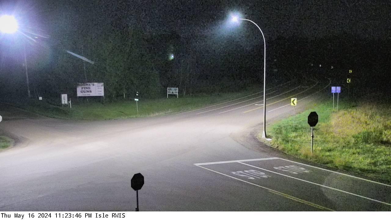 Traffic Cam Isle: MN 47: T.H.47 - MP 89.0): T.H.47 - MP 89.0) View Player