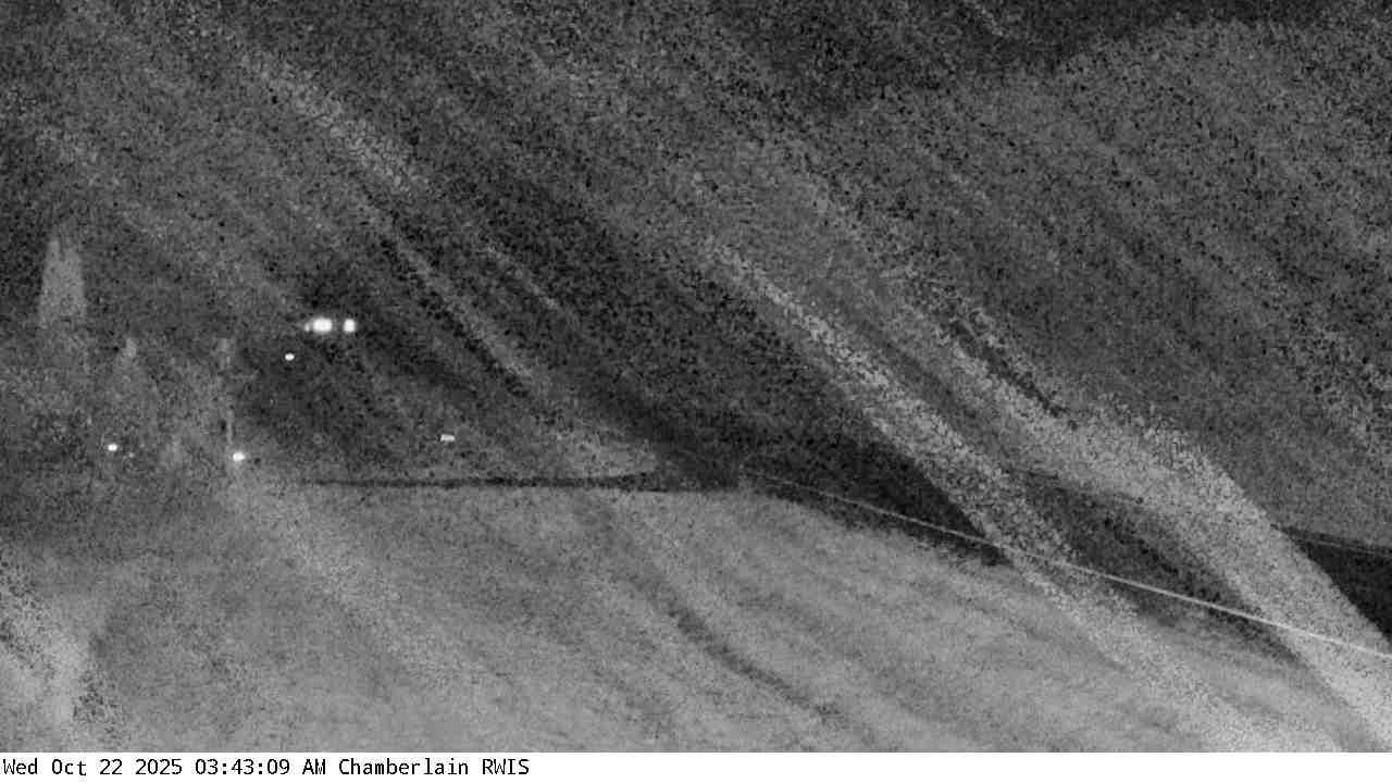 Traffic Cam Chamberlain: MN 64: T.H.64 - MP 42): T.H.64 - MP 42) View Player