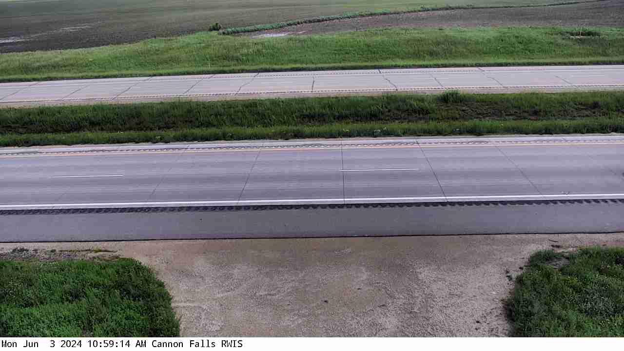 Traffic Cam Wastedo: US 52: U.S.52 (Cannon Falls - MP 90): U.S.52 (Cannon Falls - MP 90) View Player