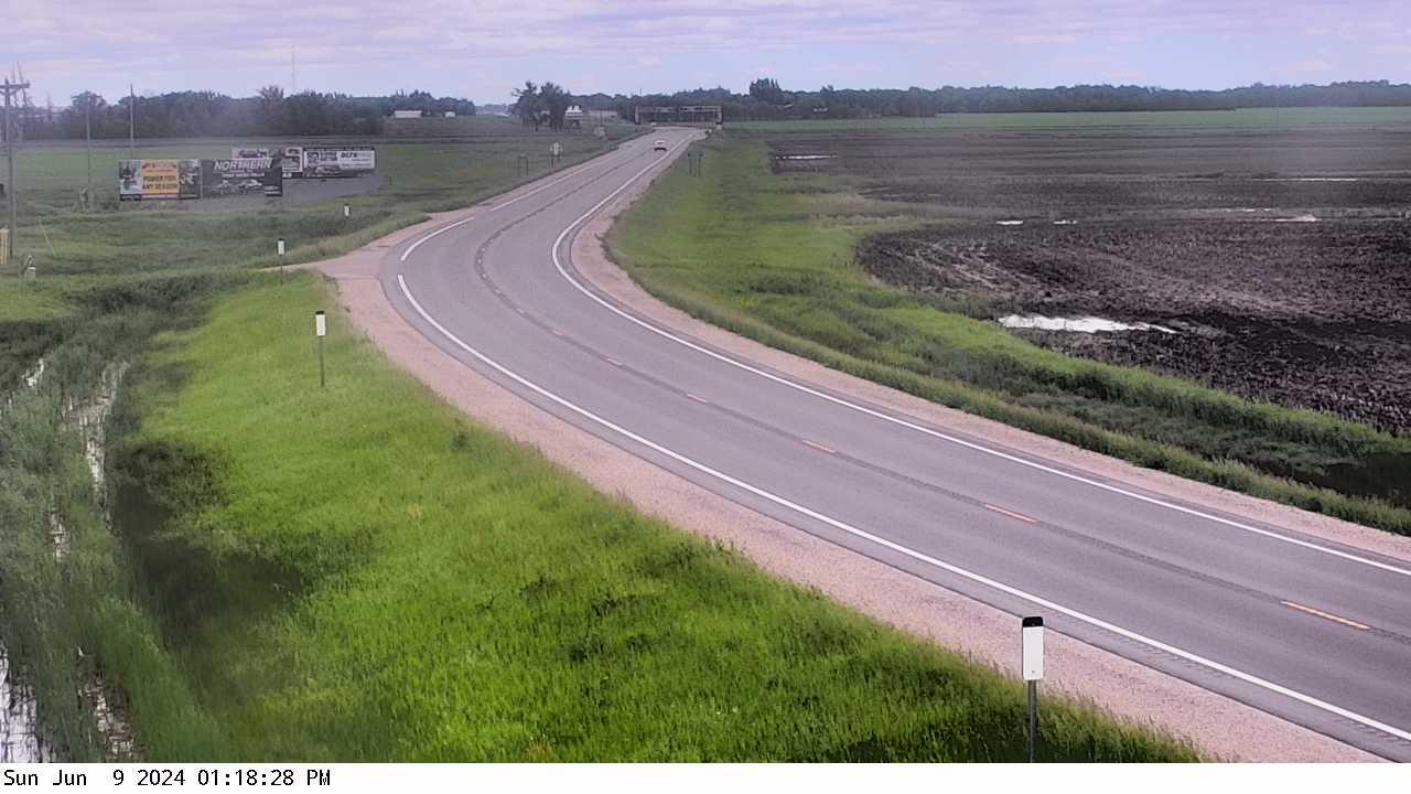 Traffic Cam Dakota Junction: US 59: U.S.59 (Thief River F - MP 363.4): U.S.59 (Thief River F - MP 363.4) View Player