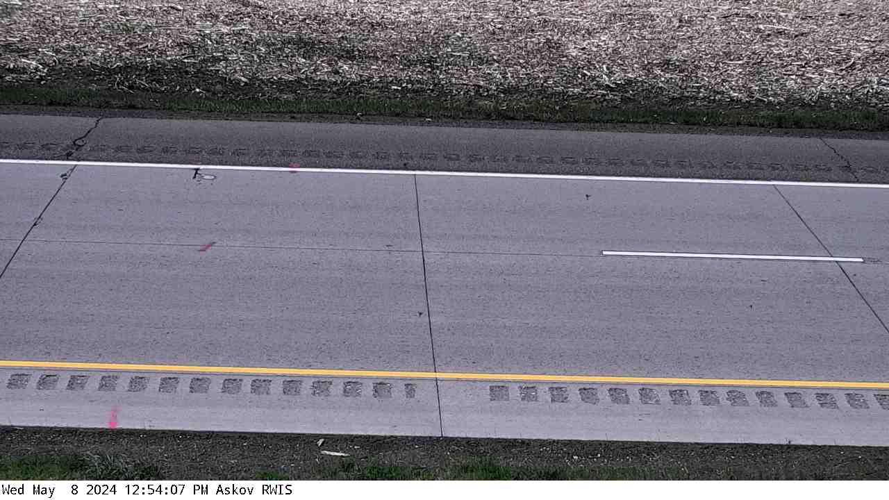 Askov: I-35: I-35 - MP 198): I-35 - MP 198) View Traffic Camera