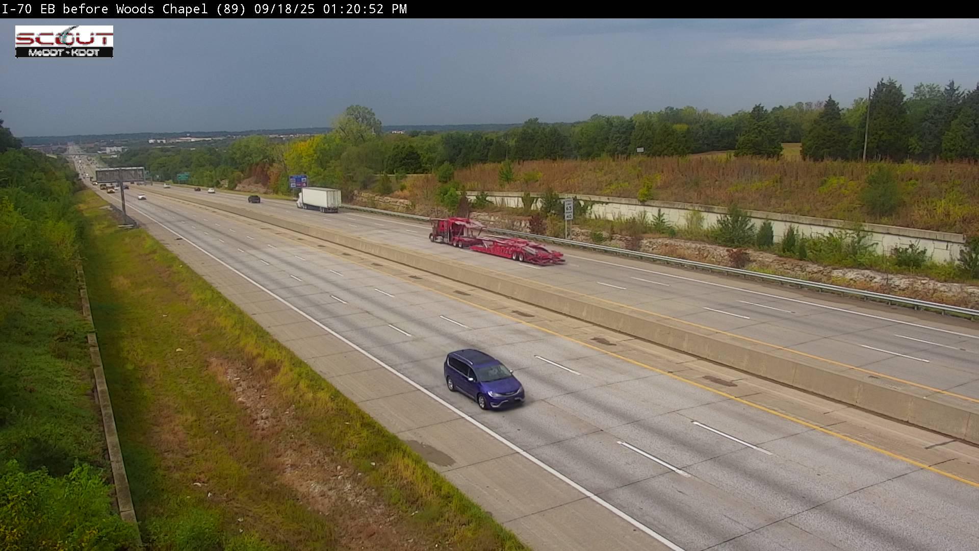 Blue Springs: I- E @ WEST OF WOODS CHAPEL Traffic Camera