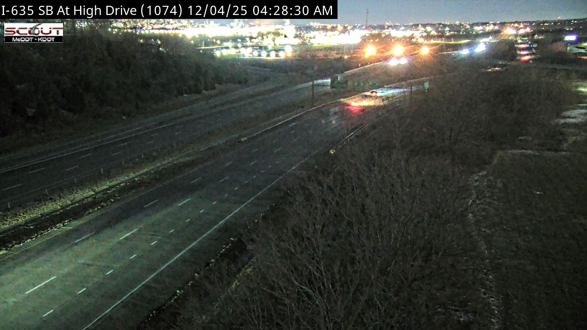 Traffic Cam Riverside: I-635 SB @ High Drive Player