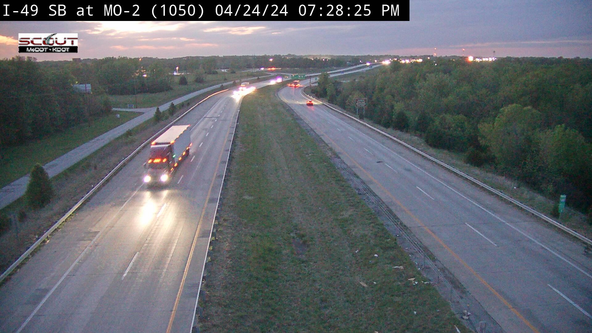 Traffic Cam Harrisonville: I- S @ S of Mo- Player