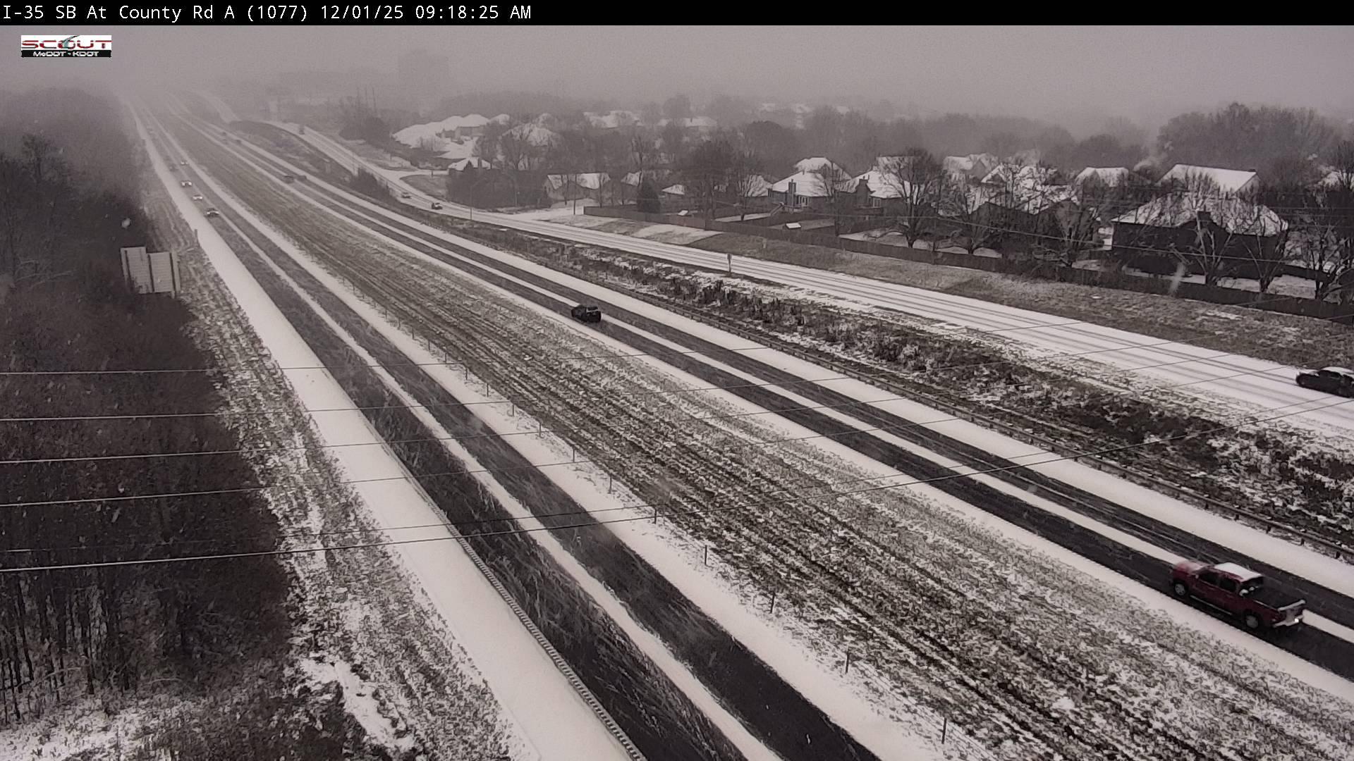 Traffic Cam Liberty: I- S @ County Road A Player