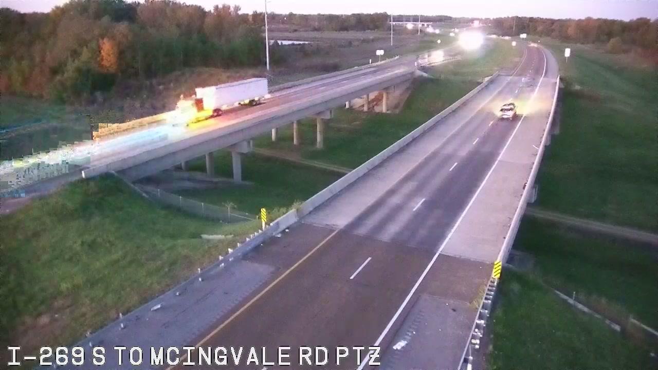 Traffic Cam Hernando: I-269 South of McIngvale Rd Player
