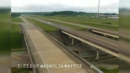 Traffic Cam Blue Springs: I-22 at Magnolia Way Player