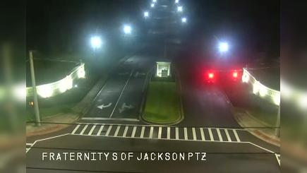 Traffic Cam Oxford: Jackson Ave at Frat Row Player