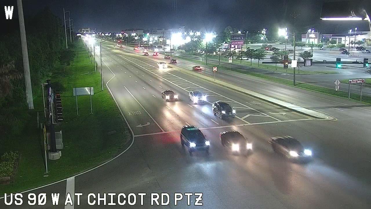 Traffic Cam Pascagoula: US 90 at Chicot Rd Player