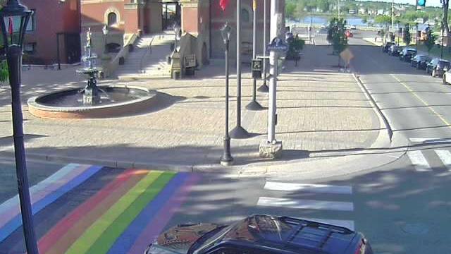 Fredericton: City of Fredericton City Hall Traffic Camera