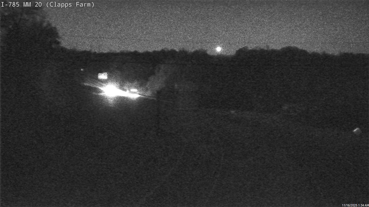 Traffic Cam I-785 / I-840 at Clapps Farm Rd - Mile Marker 20 Player