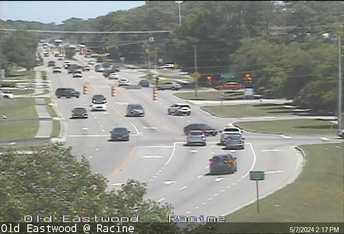 Traffic Cam US 74 (Eastwood Rd) at Racine Dr  Player