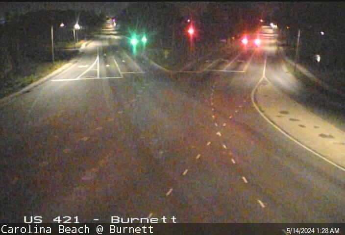 Traffic Cam US 421 (Carolina Beach Rd) at US 421 Truck (Front St) / Burnett Blvd  Player