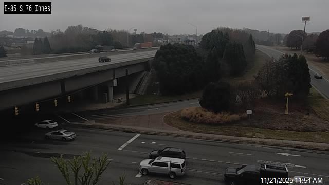 Traffic Cam I-85 South at East Innes St - Mile Marker 76 Player