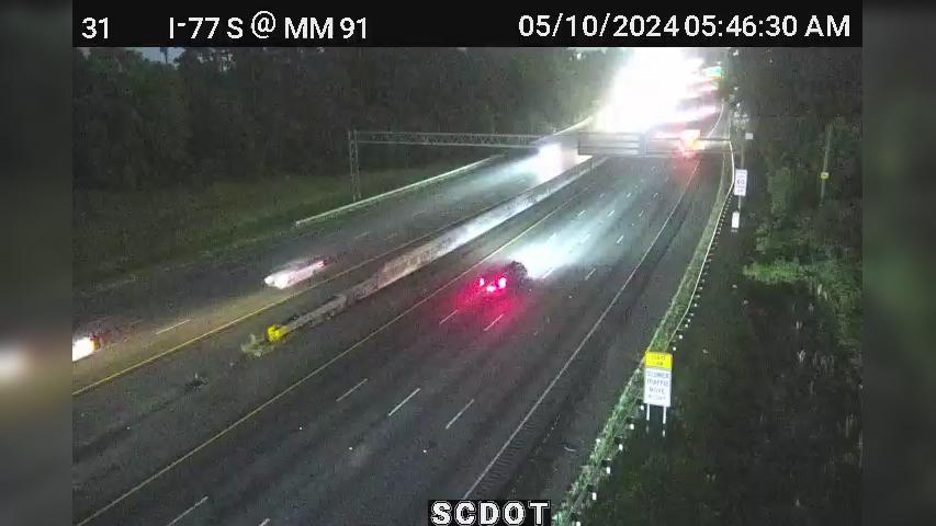 Traffic Cam Charlotte: I-77 S @ MM 91(State Line) Player