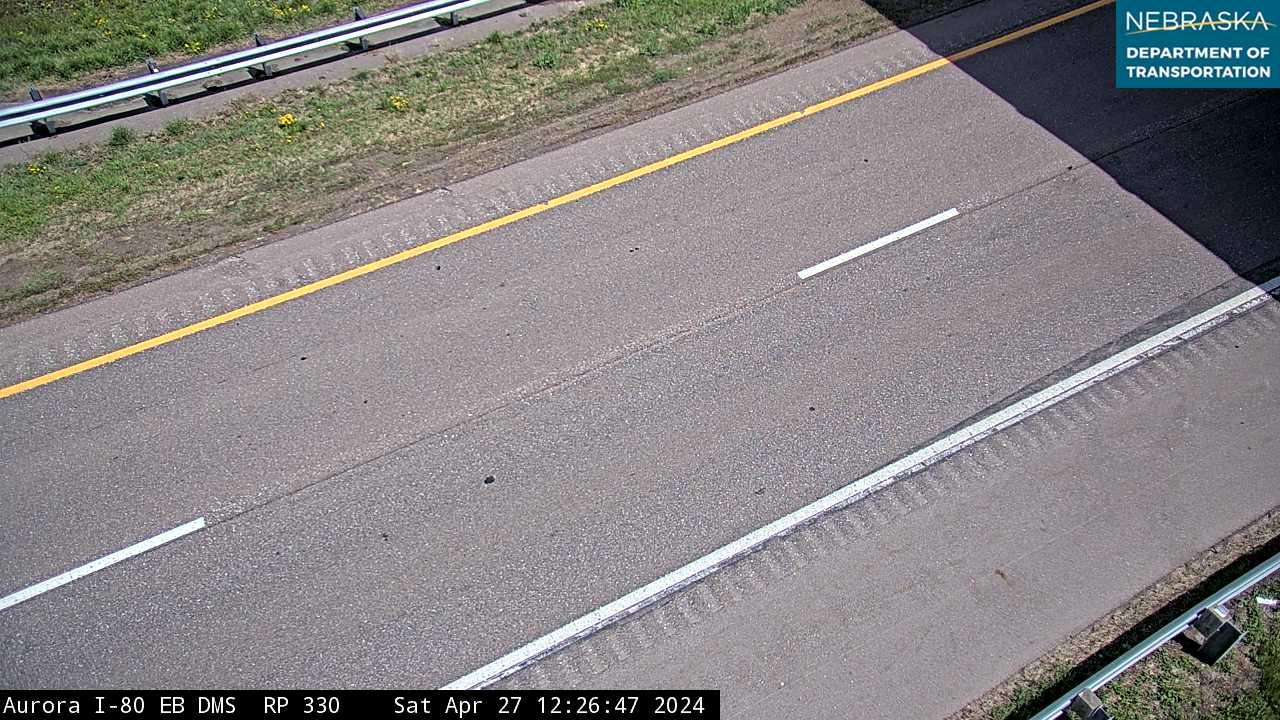 Aurora: I-80 - DMS: Interstate Views Traffic Camera