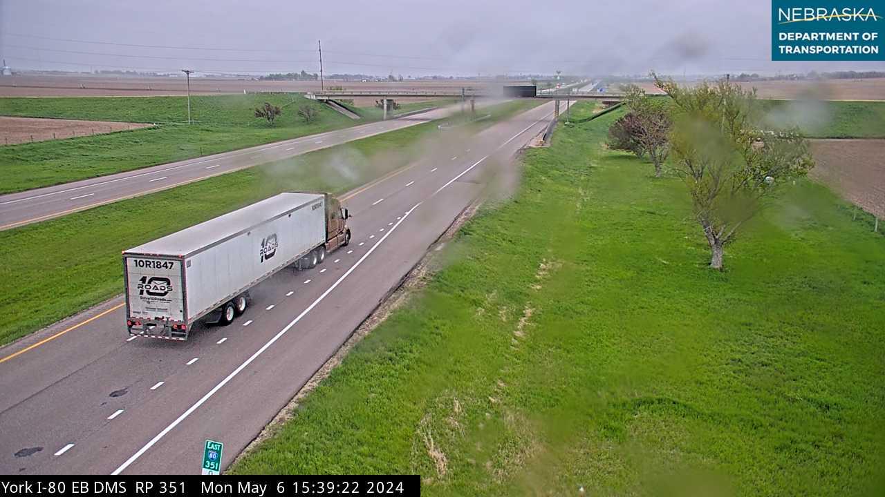 Knox: I-80: W of York: Interstate View Traffic Camera