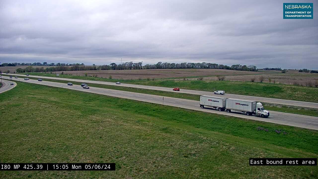 Traffic Cam Ashland: I-80: I 80 at EB Rest Area: Various Views Player