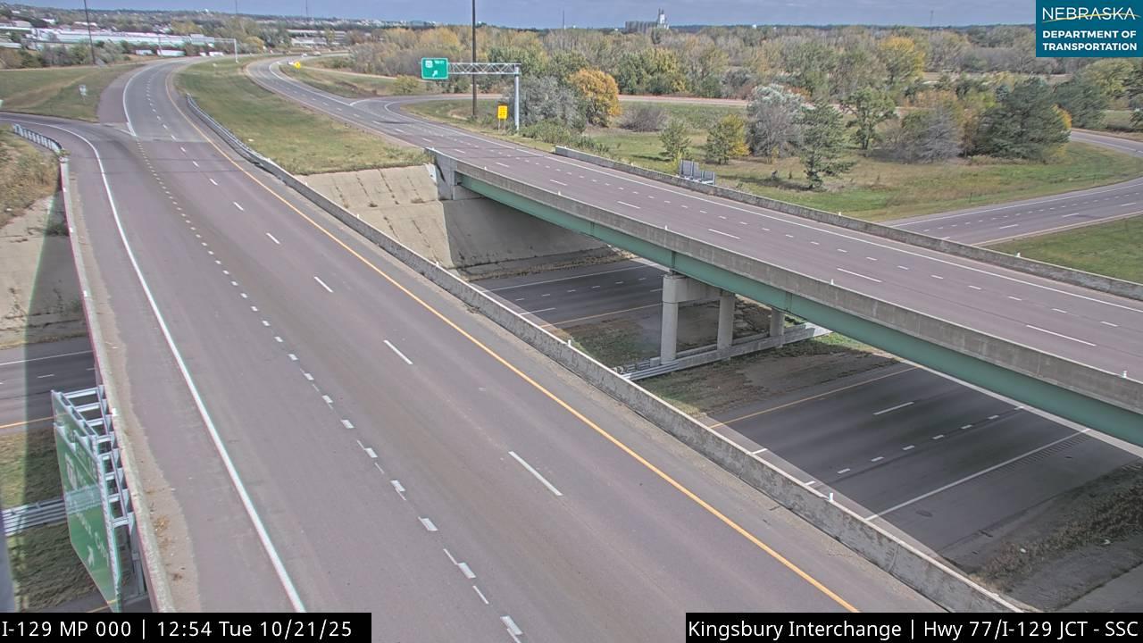 Traffic Cam Freeway Homes: I-129: Jct at So Sioux City: Bridge Deck Player