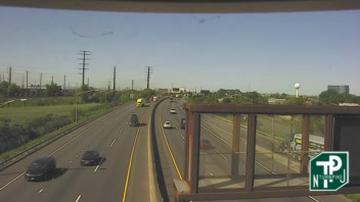 Traffic Cam Union City › South: MM 111.6 Eastern Spur s/o Service Area (Ridgefield) Player