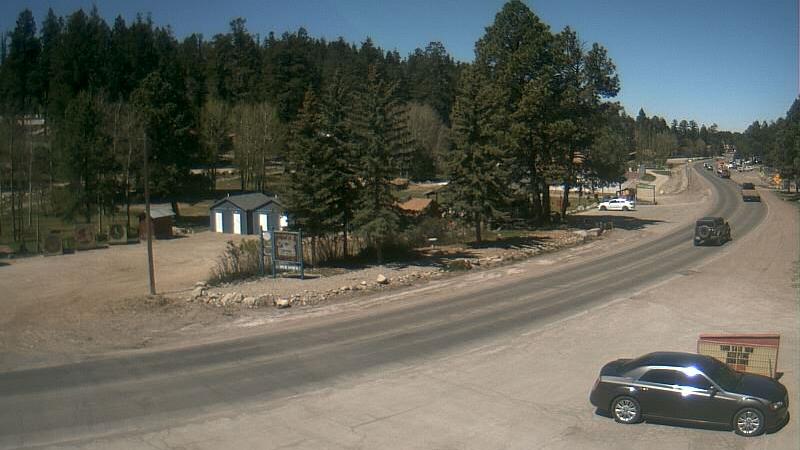 Traffic Cam Cloudcroft: Highway 82 in - NM Player