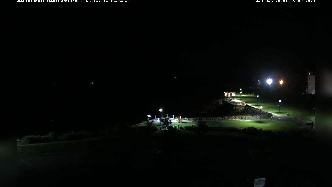 Traffic Cam Wolfville › North-East: Harbourside Player