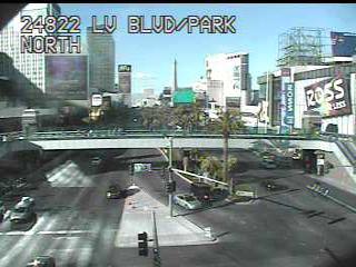 Traffic Cam Las Vegas Blvd at Park Ave Player