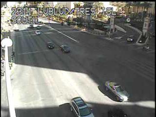 Traffic Cam Las Vegas Blvd at Treasure Island Player
