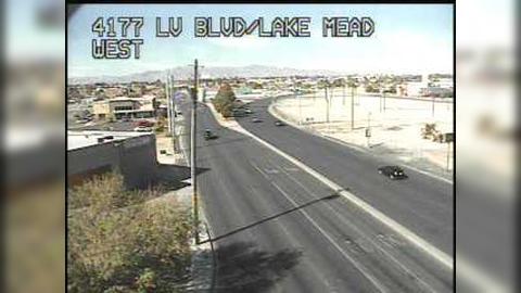 Traffic Cam North Las Vegas: Las Vegas Boulevard and Lake Mead Player