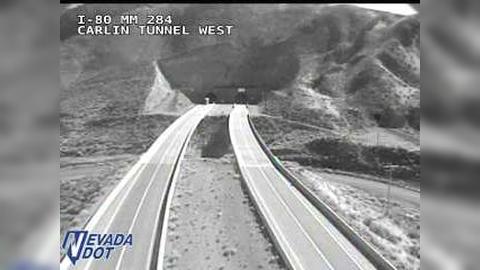 Traffic Cam Tonka: I-80 and Carlin Tunnel West Player