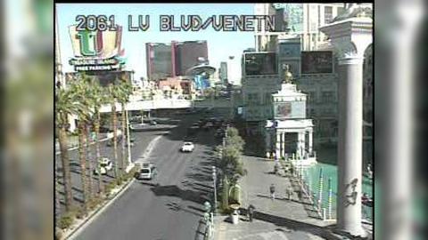 Traffic Cam Hughes Center: Las Vegas Blvd at Venetian Player