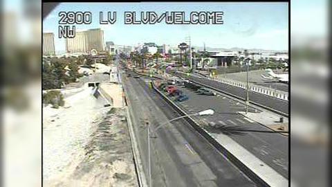 Traffic Cam Paradise: Las Vegas Blvd at Welcome Sign (stationary) Player