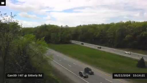 Traffic Cam Clifton Park › North: I-87 NB @ Sitterly Road Player