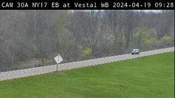 Traffic Cam Twin Orchard › West: NY 17 at VMS 1 (Vestal WB) Player