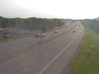 Traffic Cam NY 33 between Harlem Road and I-90 - Westbound Player