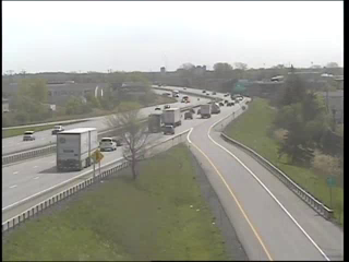Traffic Cam I-290 at Exit 1 (Delaware Avenue) - Eastbound Player