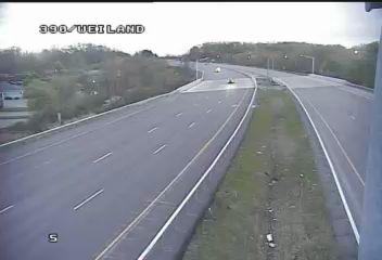 Traffic Cam NY-390 at Weiland Road DMS - Westbound Player