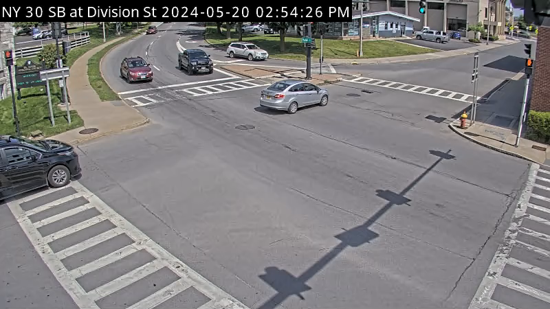 Traffic Cam NY 30 Southbound at Division Street - Amsterdam - Southbound Player
