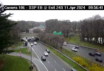 Traffic Cam SSP at Exit 24 (Merrick Ave) - Eastbound Player