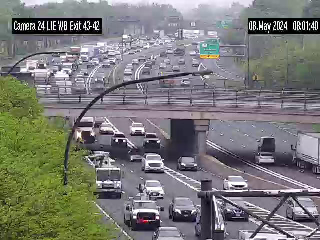 Traffic Cam I-495 at South Oyster Bay Road - Westbound Player